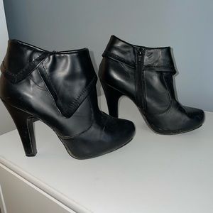 “sweet FIVE FIVE 4” Leather Booties (women’s size 6)